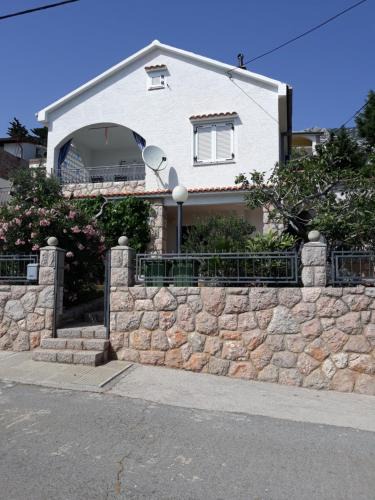 Cesarica Apartment | Apartman Grospic 2