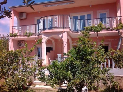 Kastel Stafilic Apartment | Apartman Laura