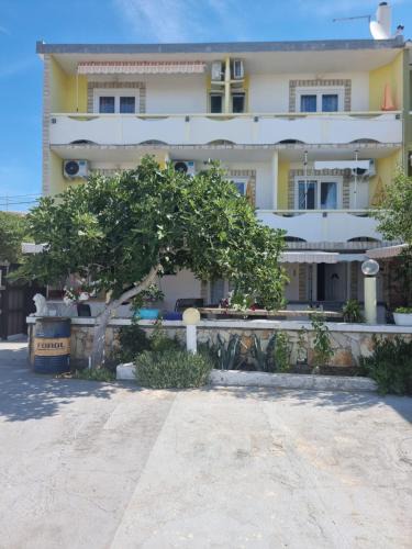 Dinjiska Apartment | APARTMANI ALEN
