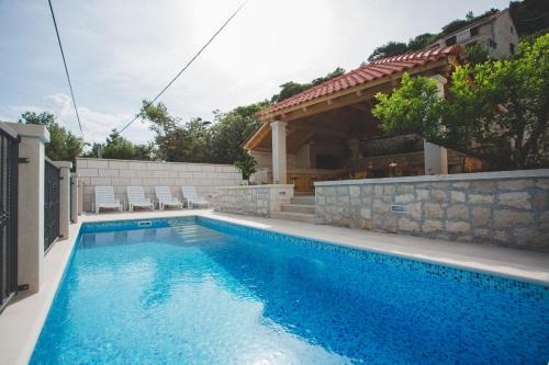 Pucisca House | Apartmani Bauk