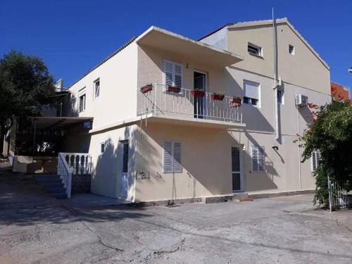 Dubrava Apartment | Apartmani Bezek