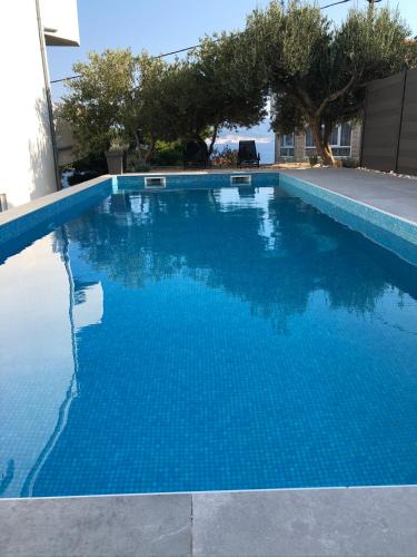 Ruskamen Apartment | Apartmani Milka i Jozo
