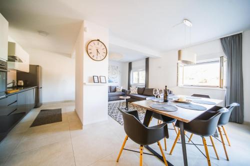 Zrnovo Apartment | Apartmani Teuta