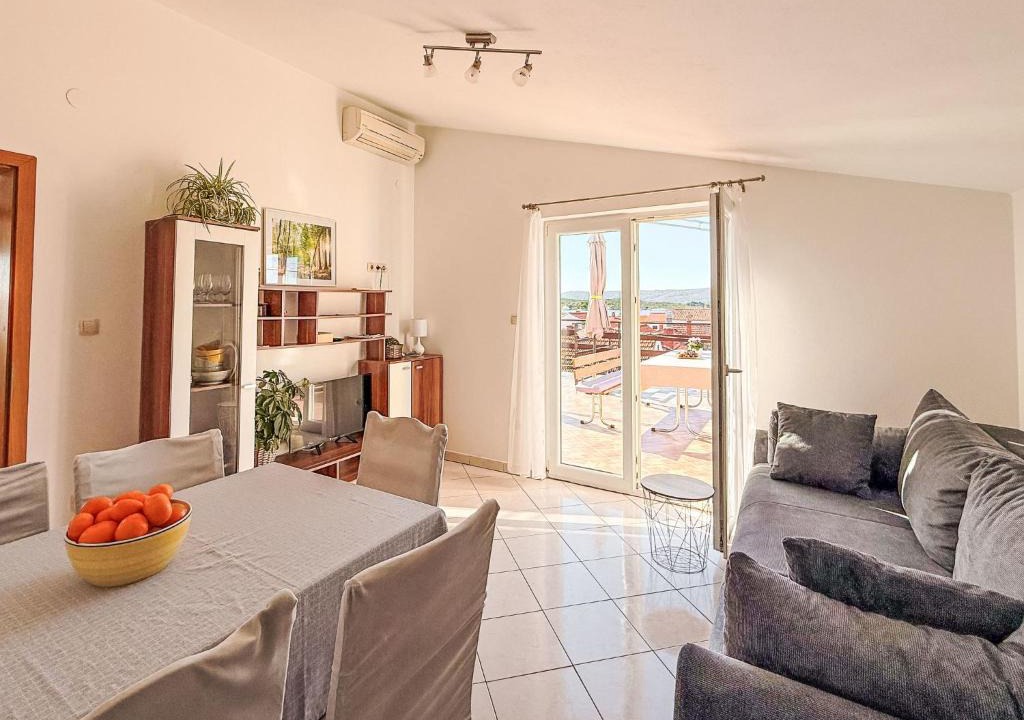 Turanj Apartment | Apartment Ana-2 by Interhome