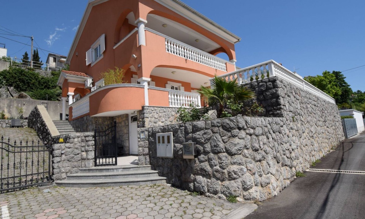 Kastav Apartment | Apartment Bella by Villas Guide