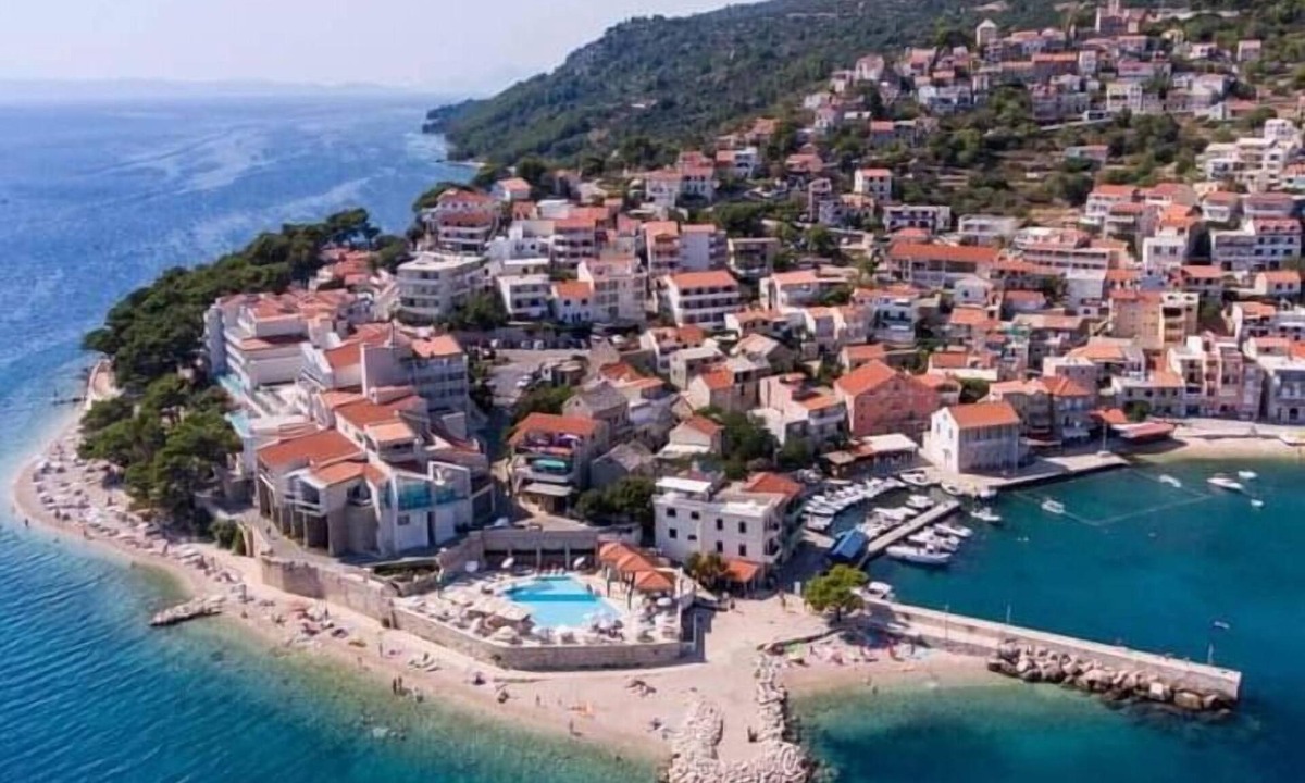 Igrane Apartment | Apartment Bianca - very nice sea view: - Igrane, Riviera Makarska, Croatia