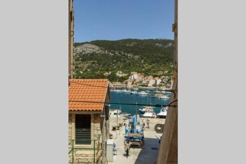 Komiza Apartment | Apartment Eša