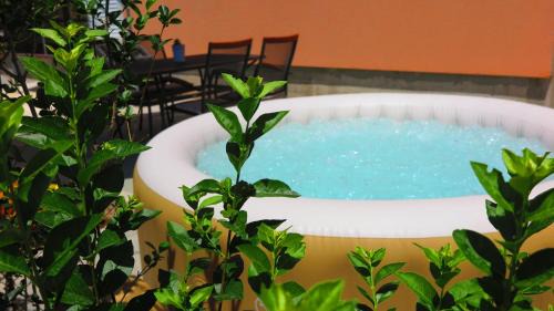 Kamen Apartment | Apartment Gamma with hydromassage mini pool near Split