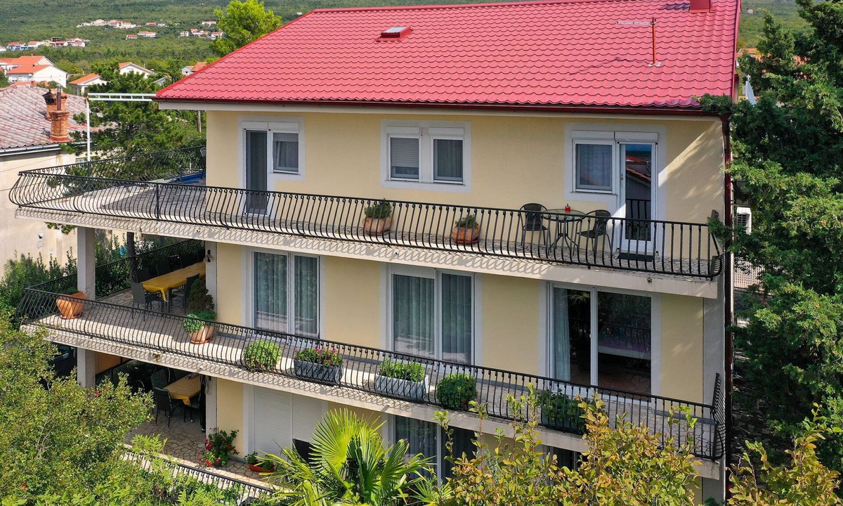 Jadranovo Apartment | Apartment Pintar by Interhome