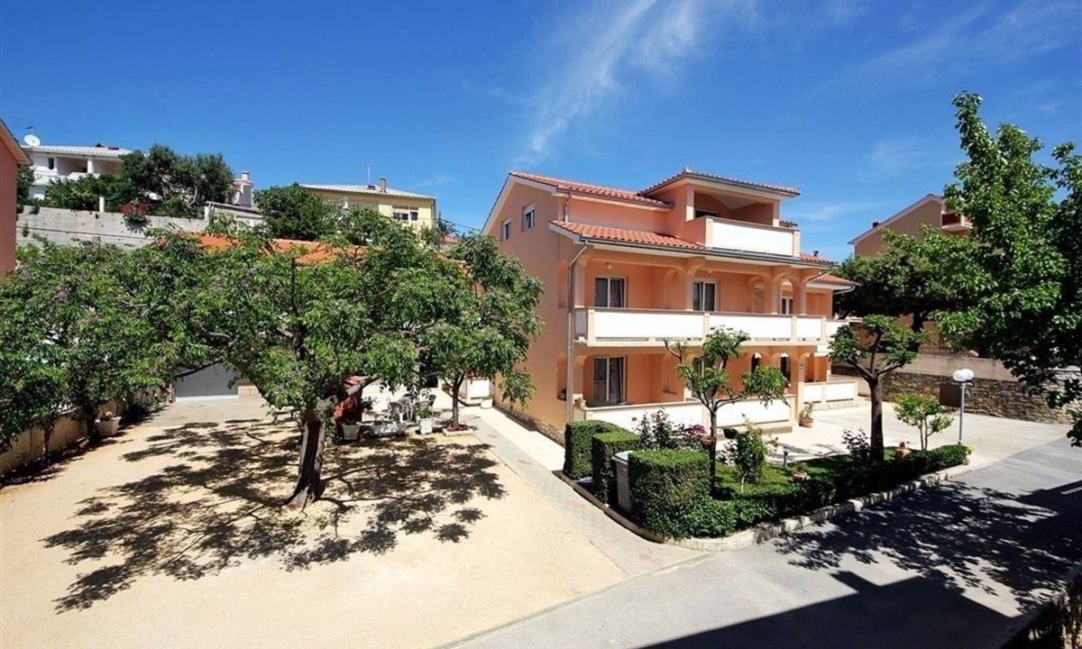 Palit Apartment | Apartment in Palit with Terrace, Air condition, WIFI, Dishwasher (820-2)