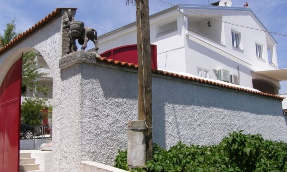 Preko Apartment | Apartment in Preko with Terrace, Air condition, WIFI, Washing machine (4568-4)