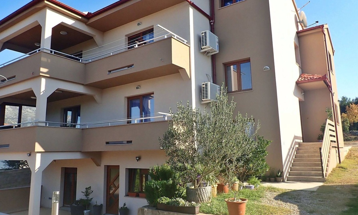 Rovanjska Apartment | Apartment in Rovanjska, comfortable and close to the beach