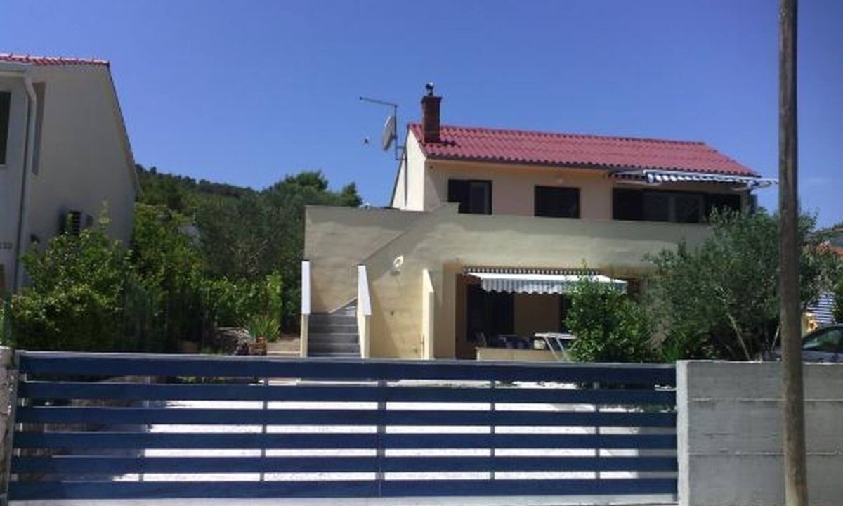 Slatine Apartment | Apartment in Slatine with Seaview, Terrace, Air condition, WIFI (5130-2)