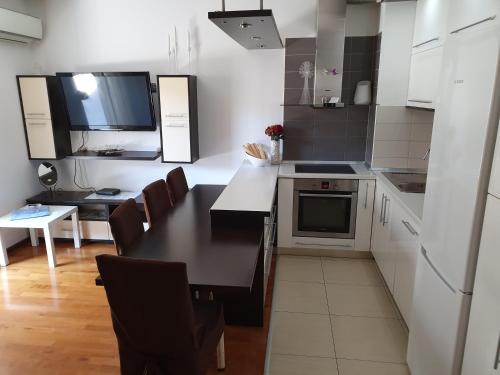 Znjan Apartment | Apartment Ivan