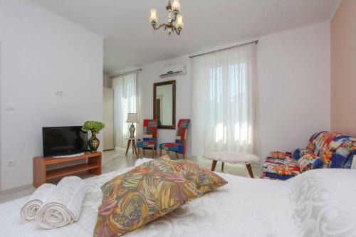 Split House | Apartment Jasmin