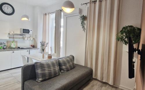Crikvenica Apartment | Apartment Megy with balcony in city center