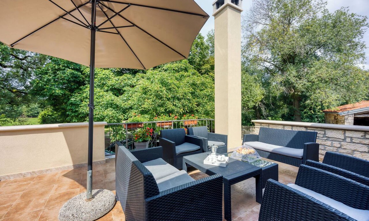 Vadediji Apartment | Apartment Napoleon (76741-A1) - Zminj
