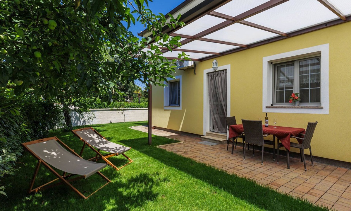 Gulici Apartment | Apartment Nino by Interhome