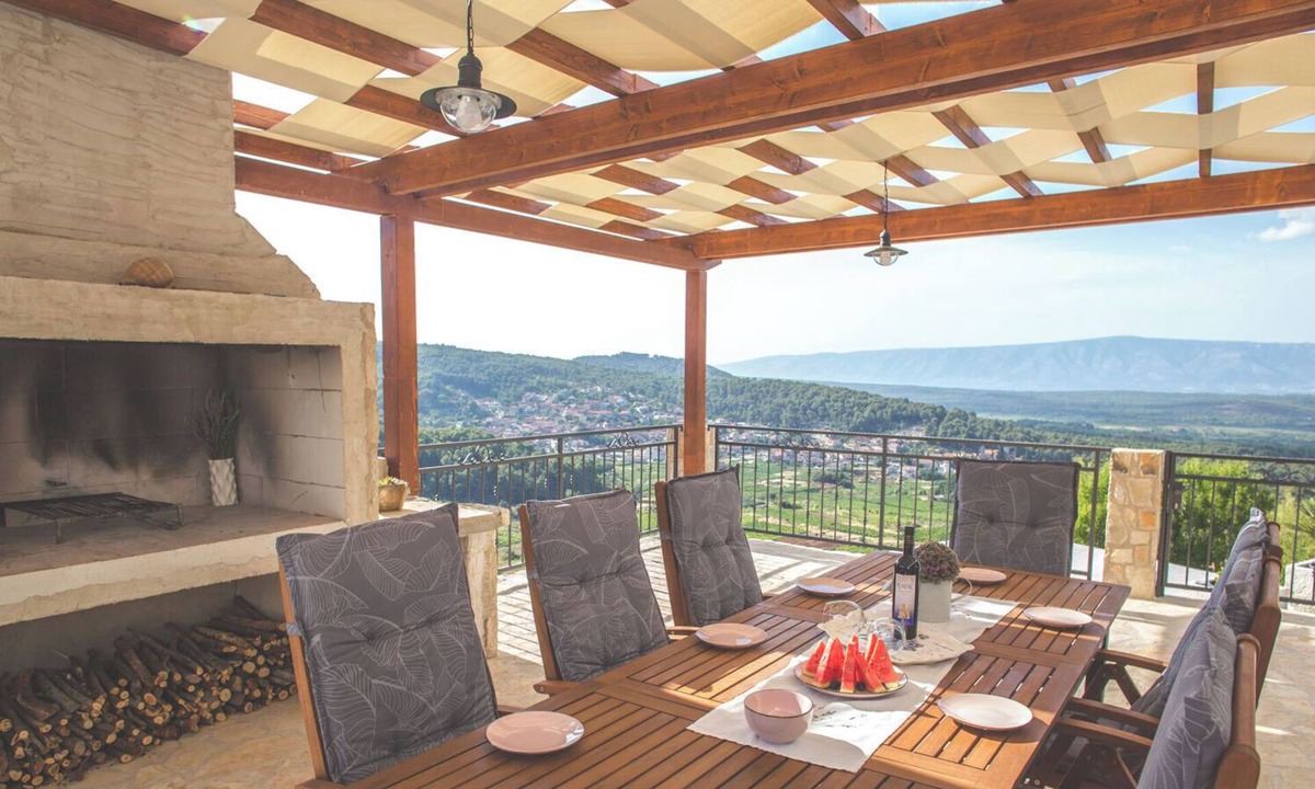 Vrisnik Apartment | Apartment Peace and Quiet