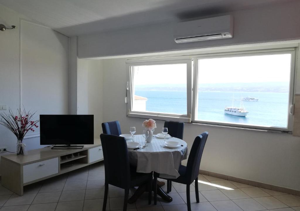 Dugi Rat Apartment | Apartment Petra