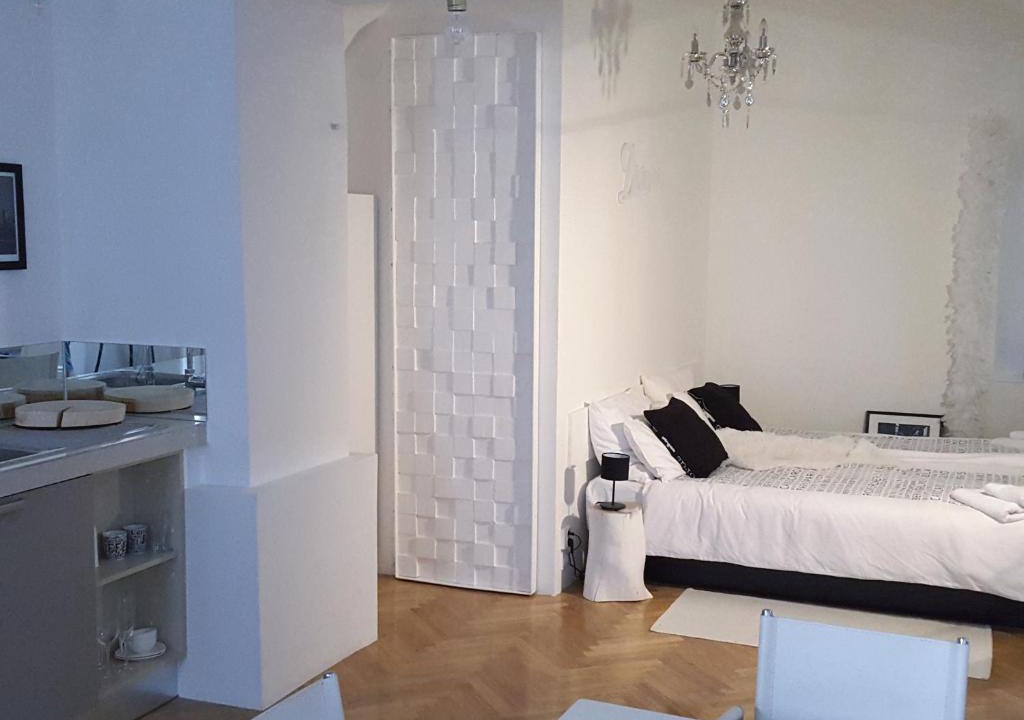 Ljubljana Old Town Apartment | Apartment Pod Gradom