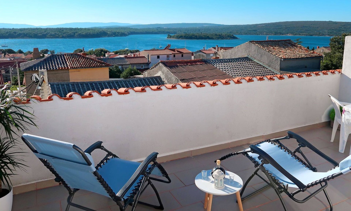 Punat Apartment | Apartment Punat by Interhome