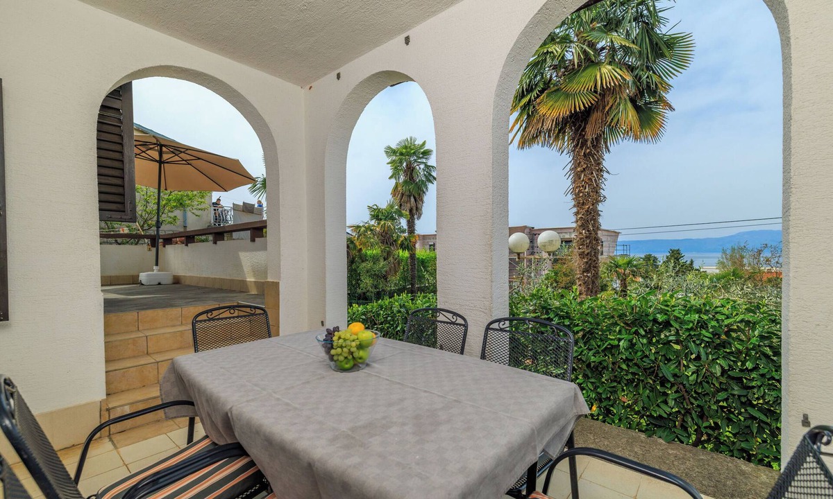 Njivice Apartment | Apartment Renata (105511-A1) - Njivice - island Krk