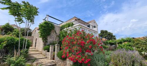 Vrboska Apartment | Apartment Sea view