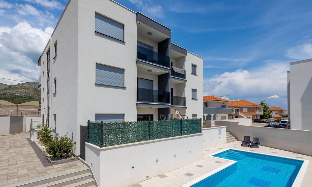 Seget Donji Apartment | Apartment Sole by Interhome