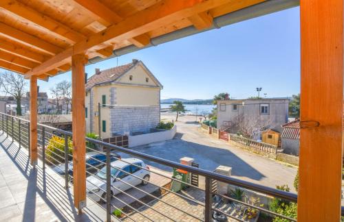 Turanj Apartment | Apartment Sterna