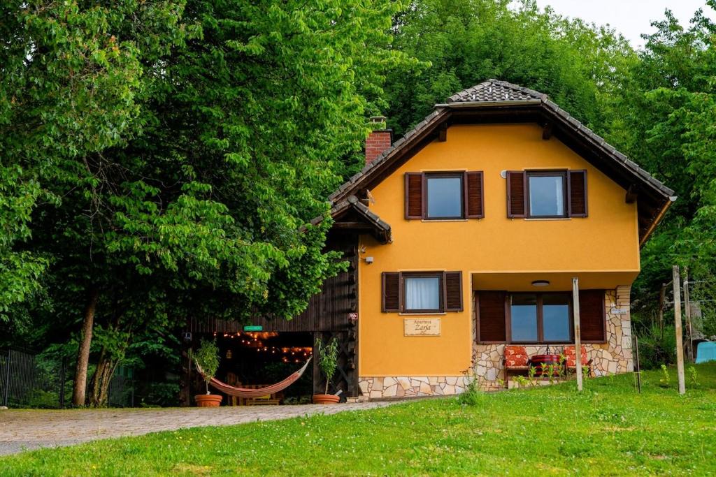 Trebnje Apartment | Apartment ZARJA