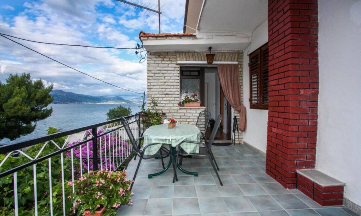 Arbanija Apartment | Apartments Žana (107701-A1) - Arbanija (Ciovo)