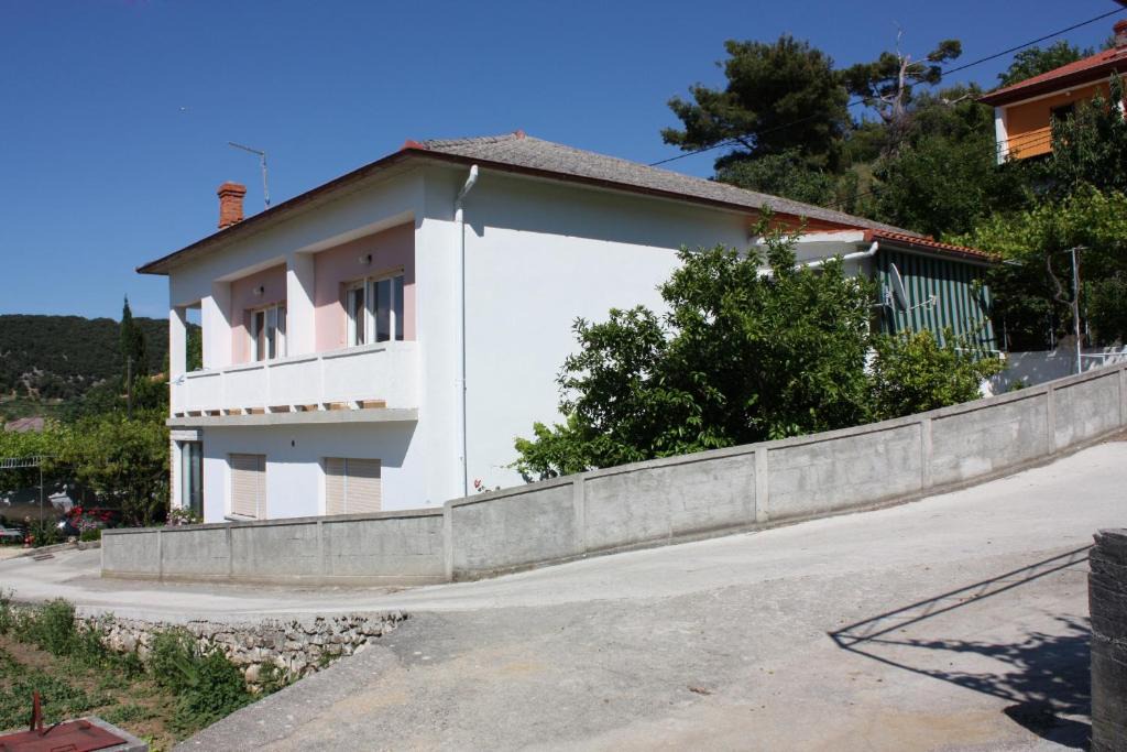 Supetarska Draga Apartment | Apartments by the sea Supetarska Draga - Donja, Rab - 4981