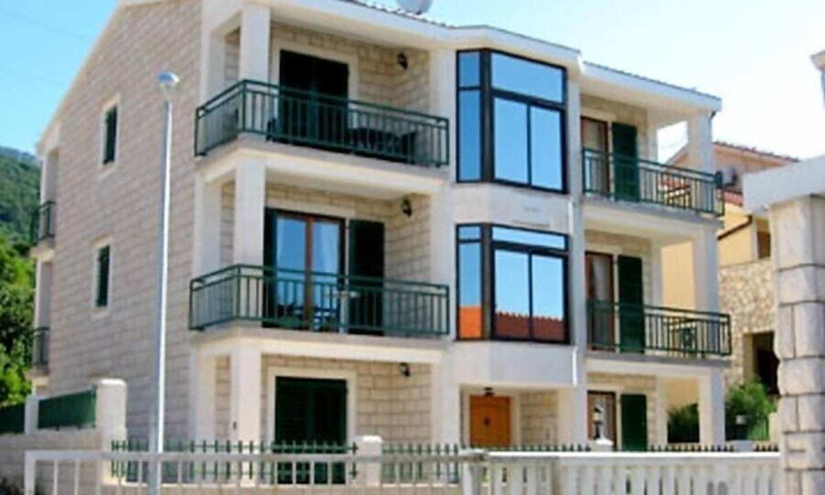 Stankovici Apartment | Apartments Desiree, (10142), Orebic, hr