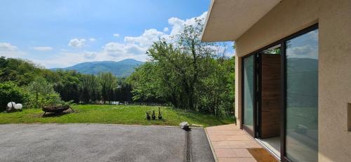 Dvor Apartment | Apartments Dvor by the Krka River