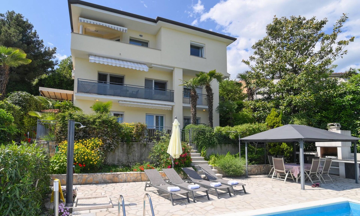 Opatija Apartment | APARTMENTS GROZIC * OPATIJA - APARTMENT A2