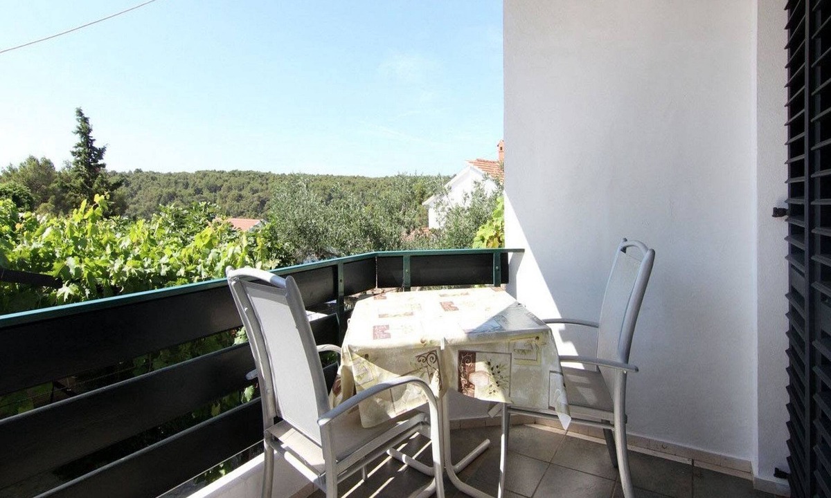 Vrboska Apartment | Apartments Emily (103701-A2) - Vrboska - island Hvar