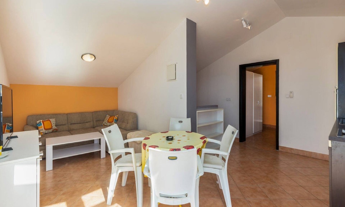 Jadranovo Apartment | Apartments Ilija Njavro - One Bedroom Apartment with Terrace and Sea View