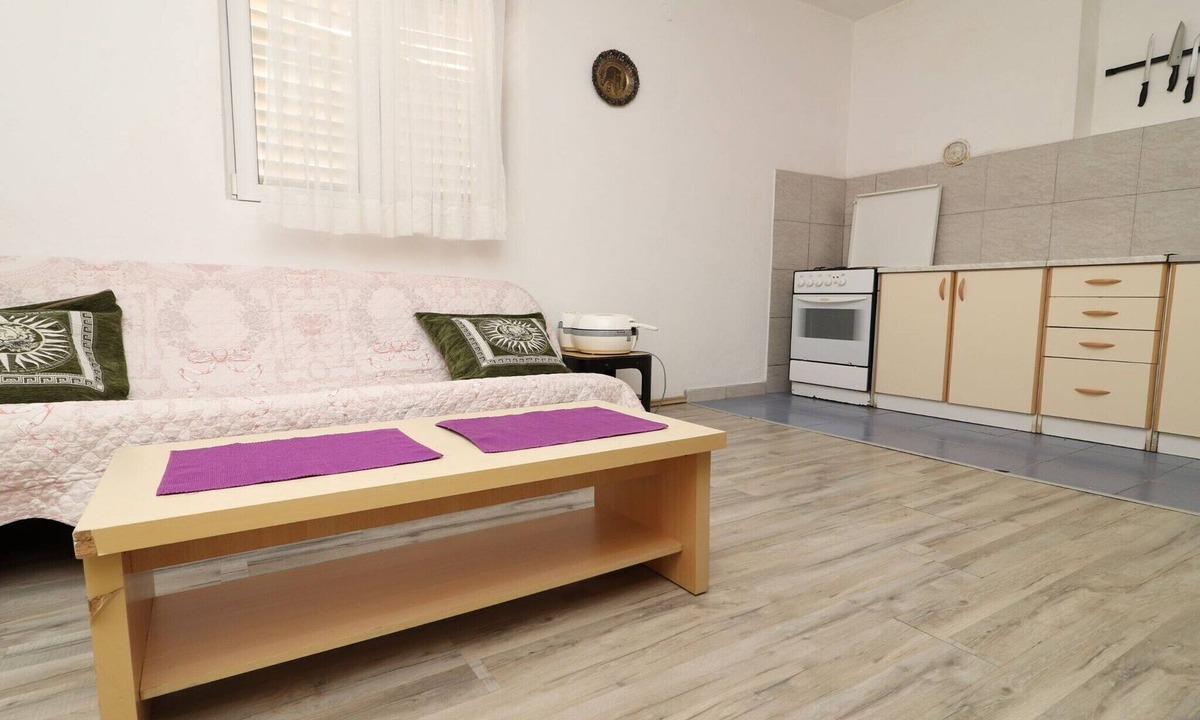Blato Apartment | Apartments Karbuni By The Sea - Two Bedroom Apartment with Terrace and Sea View - (A1)
