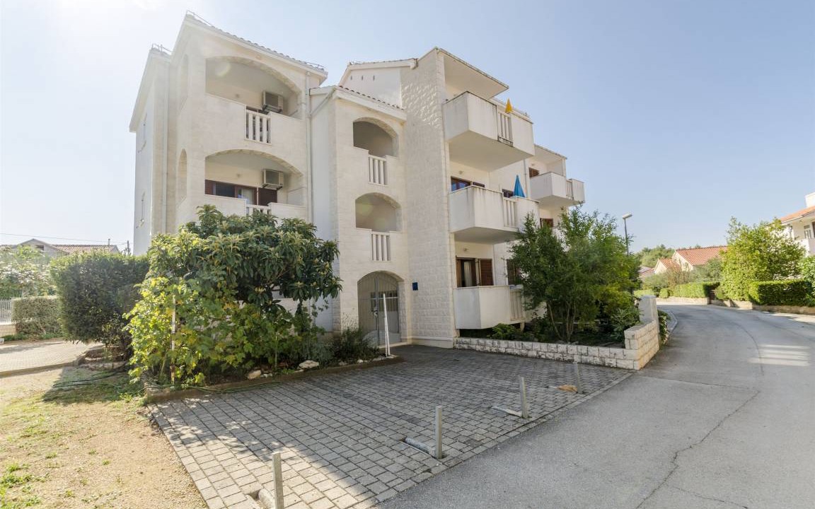 Supetar Apartment | Apartments Klara