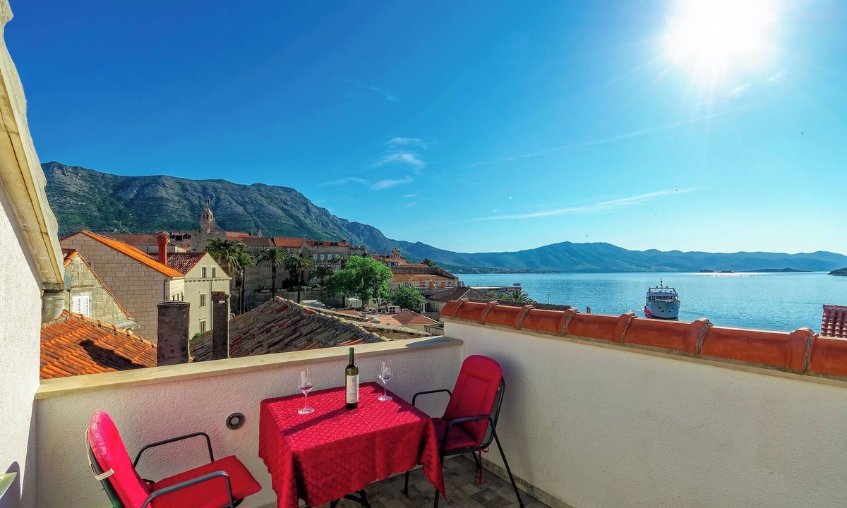 Cove Tri Zala (Zrnovo) Apartment | Apartments Lucija
