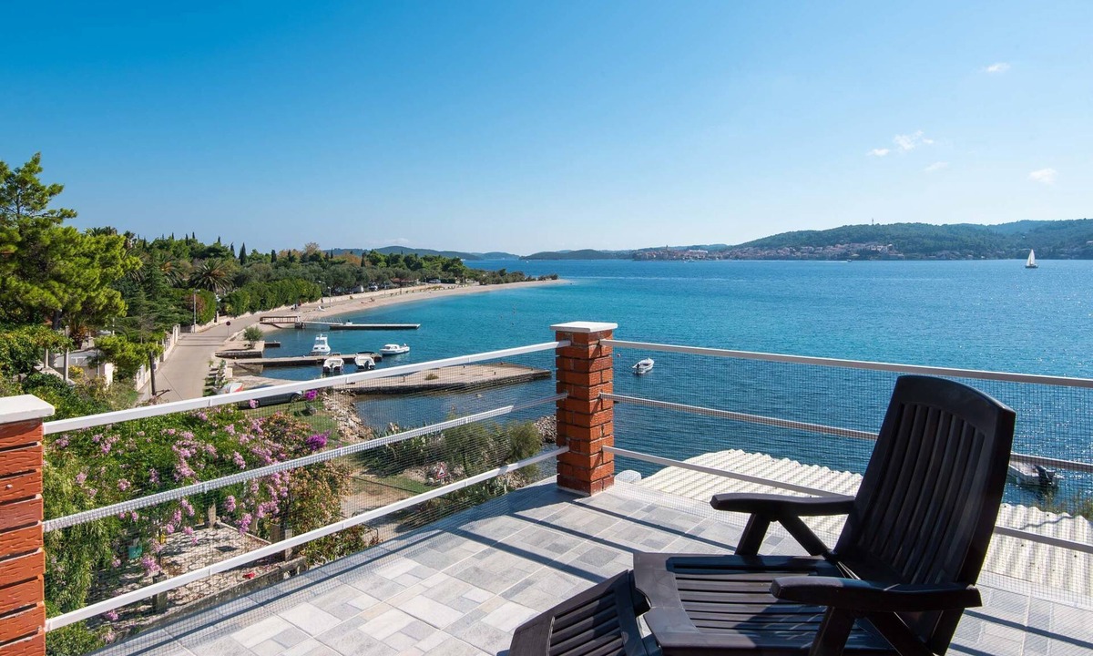 Kuciste Apartment | Apartments Lucy (71636-A5) - Kuciste