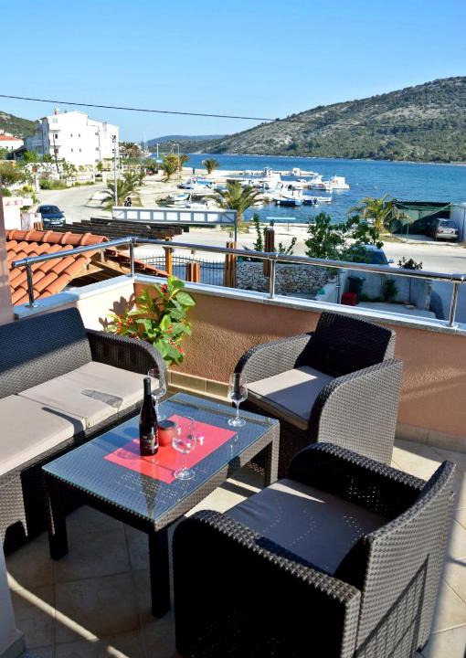 Vinisce Apartment | Apartments Maris