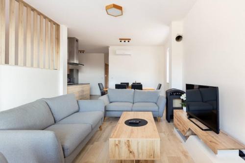 Skofljica Apartment | Apartments near Ljubljana, Sleeps 10, Free Parking