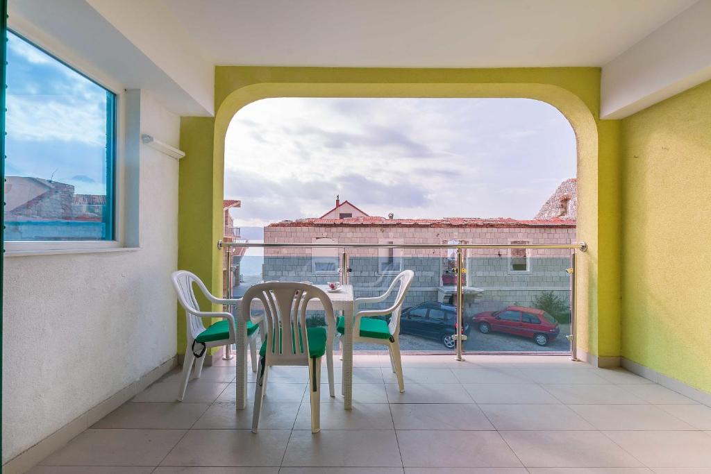 Dugi Rat Apartment | Apartments Road star