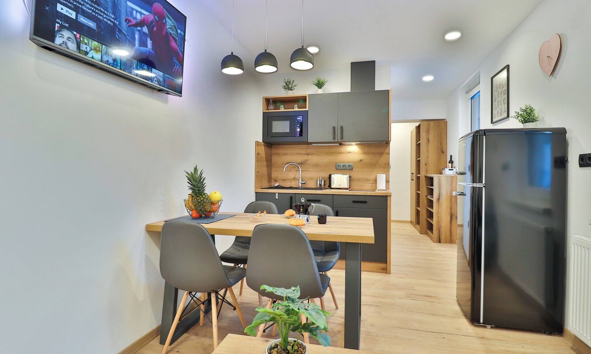 Kranjska Gora Apartment | Apartments Seventy Seven - A1 (1 bedroom, 2+2), Mountain View, Pet Friendly