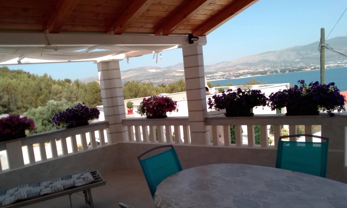 Slatine Apartment | Apartments Tanja (46041-A2) - Slatine (Ciovo)