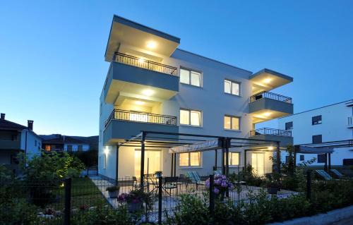 Trogir Apartment | Apartments Town