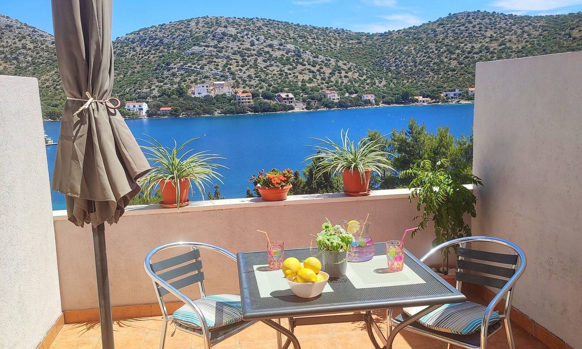 Skrivena Luka Apartment | Apartments Vesna