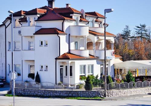 Kastav Apartment | APARTMENTS VILLA BARE - Sea View & Private Parking